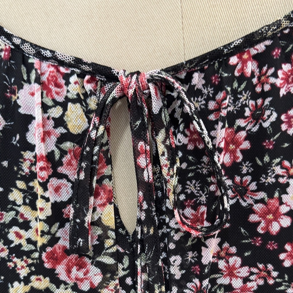 BCX Black and Pink Floral Blouse - Picture 7 of 7
